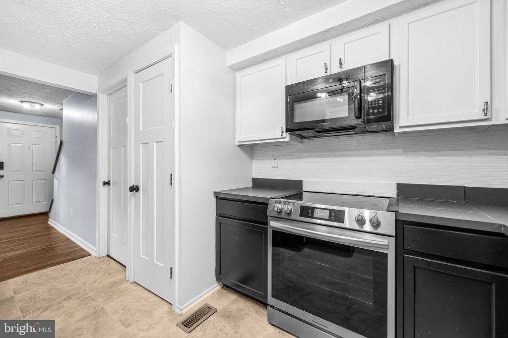 Image 14 of property listing at 8041 BOSLEY CT, Glen Burnie, MD 21061