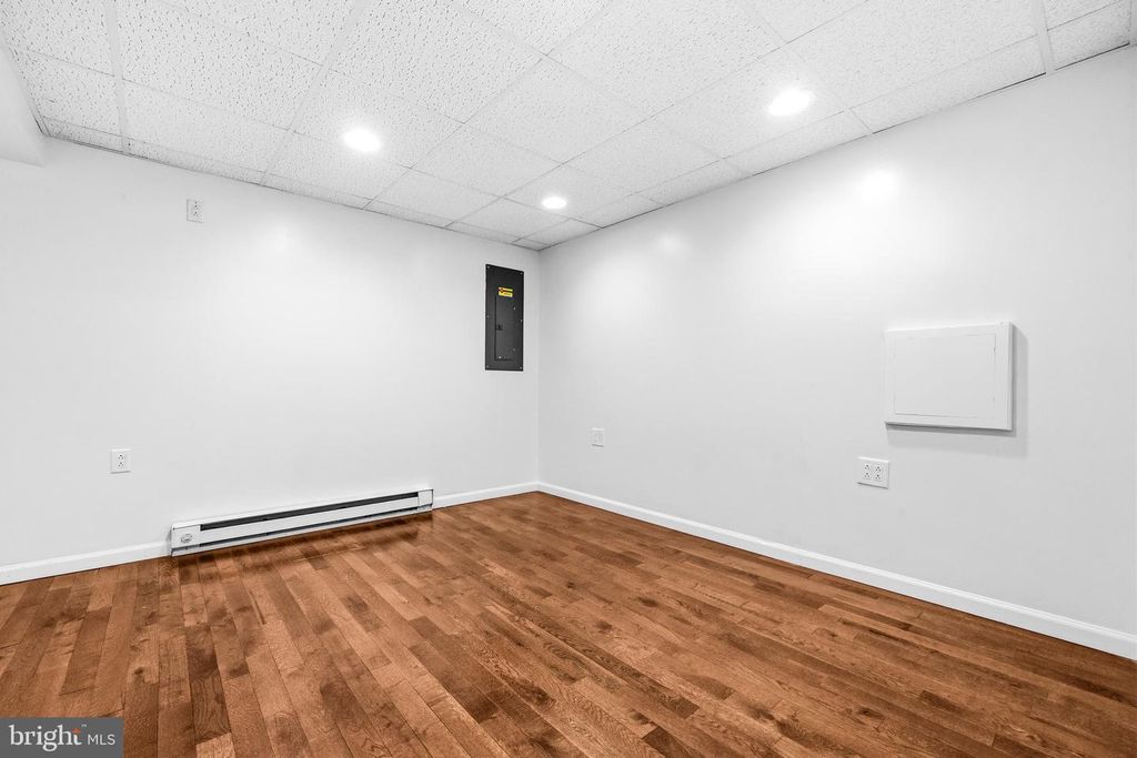 Image 21 of property listing at 8041 BOSLEY CT, Glen Burnie, MD 21061