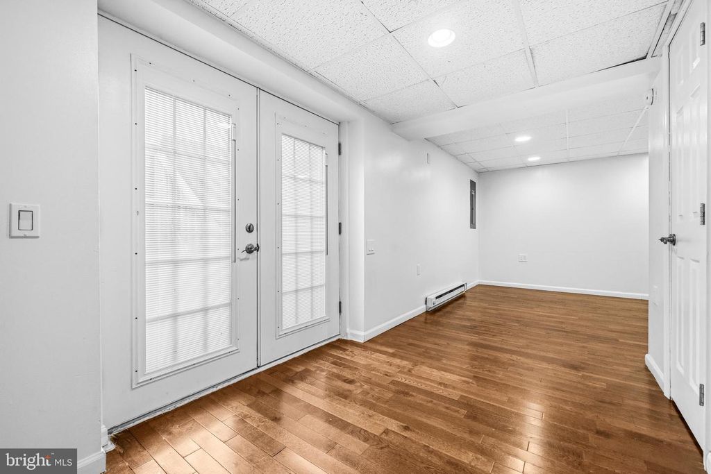 Image 22 of property listing at 8041 BOSLEY CT, Glen Burnie, MD 21061