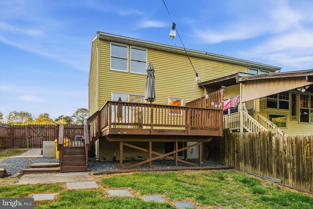 Image 30 of property listing at 8041 BOSLEY CT, Glen Burnie, MD 21061