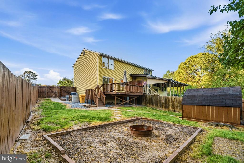 Image 31 of property listing at 8041 BOSLEY CT, Glen Burnie, MD 21061