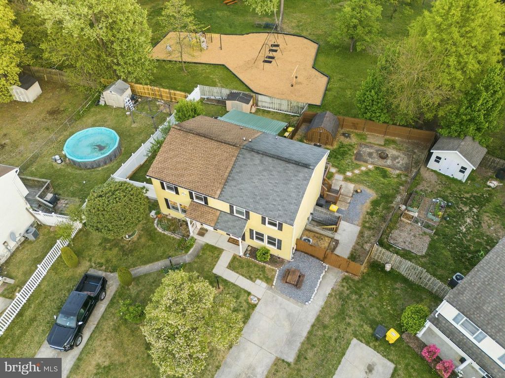 Image 32 of property listing at 8041 BOSLEY CT, Glen Burnie, MD 21061