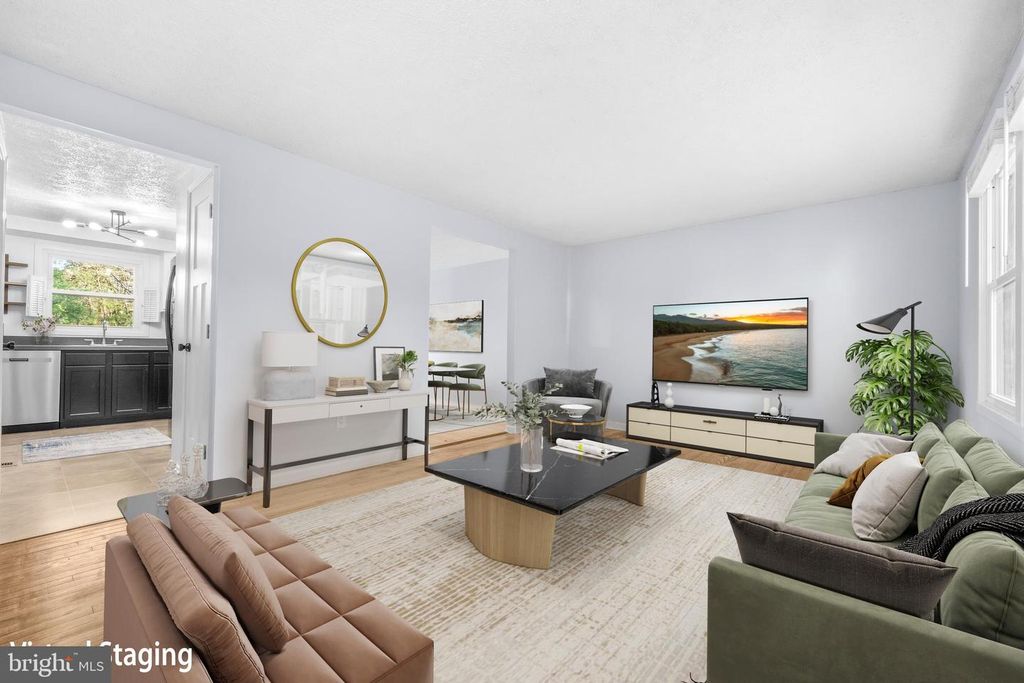 Image 5 of property listing at 8041 BOSLEY CT, Glen Burnie, MD 21061