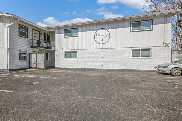 710 W 34th ST 205, Austin, TX 78705