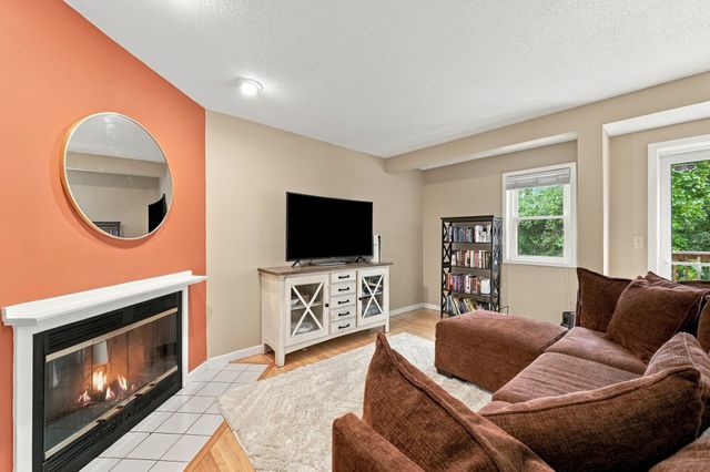 52 Pickman Rd 3B, Salem, MA 01970