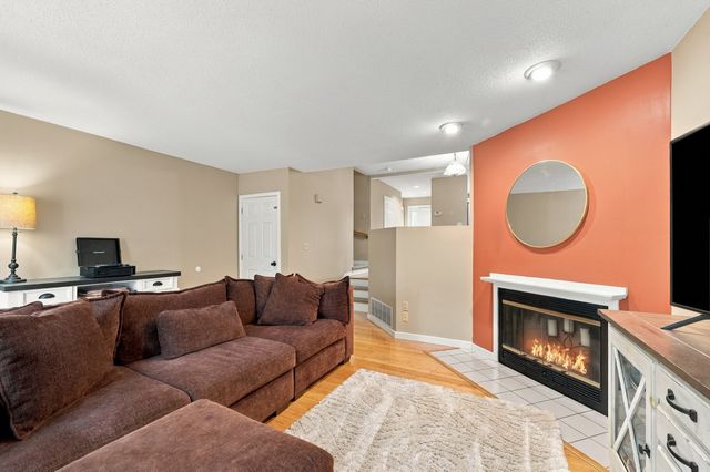 52 Pickman Rd 3B, Salem, MA 01970