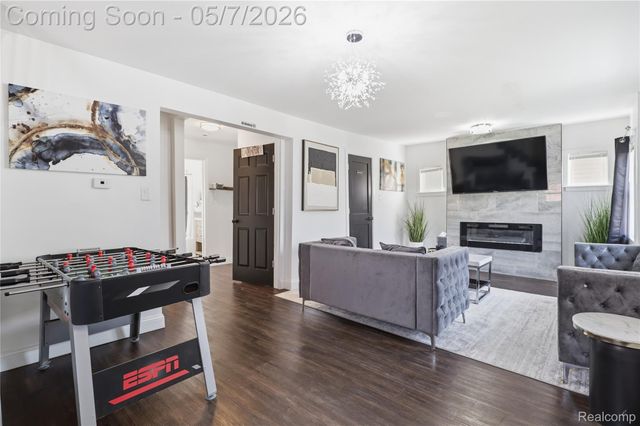 21412 Reimanville Avenue, Royal Oak Charter Township, MI 48220