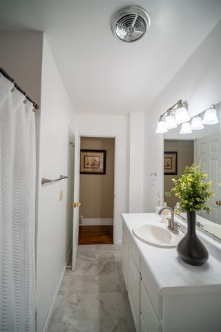 1355 W Broadway Avenue, Muskegon, MI 49441