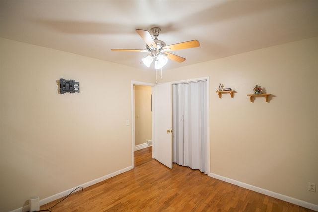 1355 W Broadway Avenue, Muskegon, MI 49441