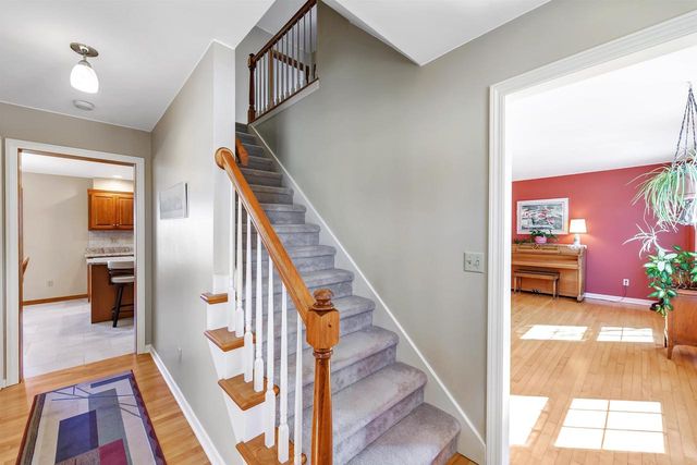 1460 WOODMONT WAY, Ashwaubenon, WI 54313