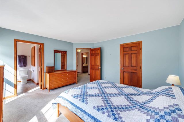 1460 WOODMONT WAY, Ashwaubenon, WI 54313