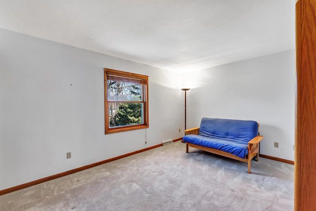 1460 WOODMONT WAY, Ashwaubenon, WI 54313