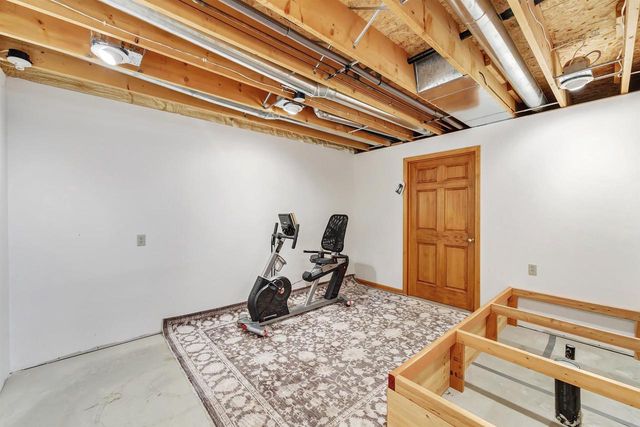 1460 WOODMONT WAY, Ashwaubenon, WI 54313