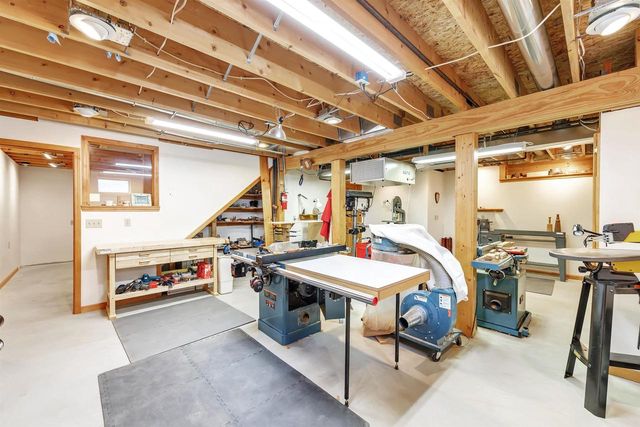 1460 WOODMONT WAY, Ashwaubenon, WI 54313