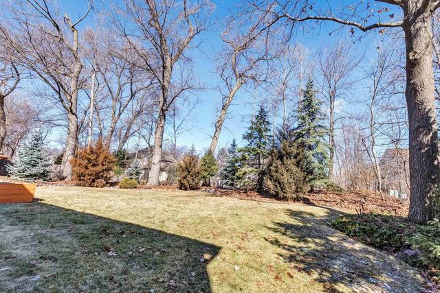 1460 WOODMONT WAY, Ashwaubenon, WI 54313