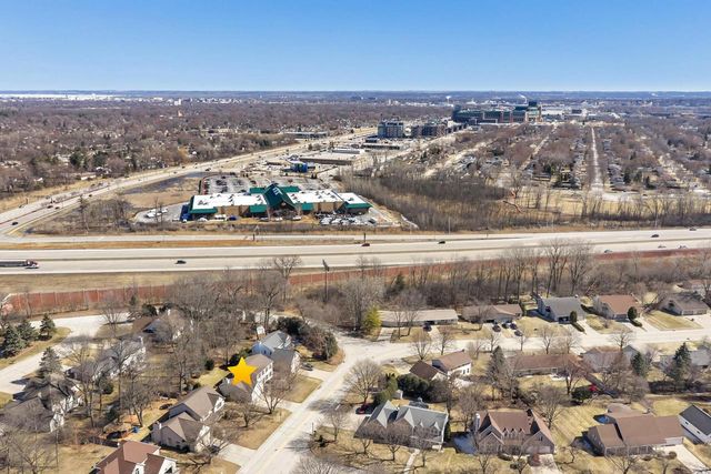 1460 WOODMONT WAY, Ashwaubenon, WI 54313