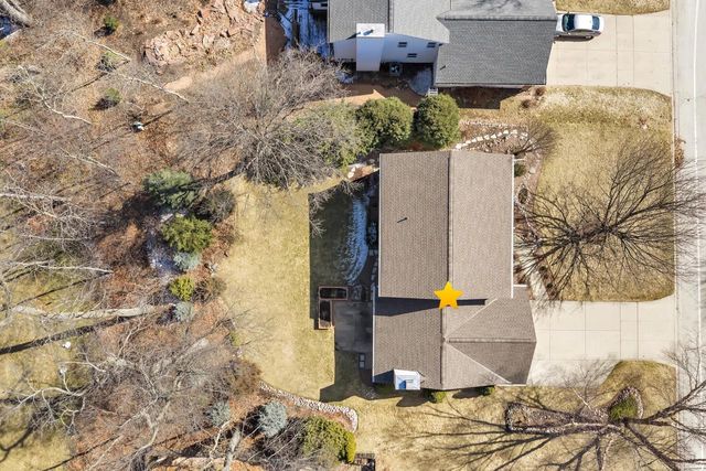 1460 WOODMONT WAY, Ashwaubenon, WI 54313