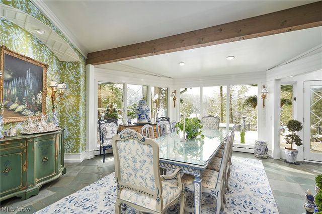 1200 Yellow Creek Lane, Akron, OH 44333