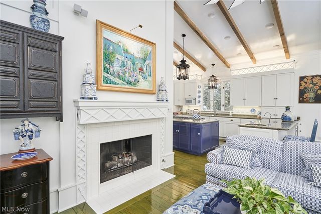 1200 Yellow Creek Lane, Akron, OH 44333