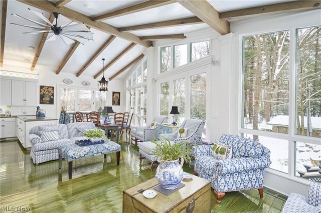 1200 Yellow Creek Lane, Akron, OH 44333