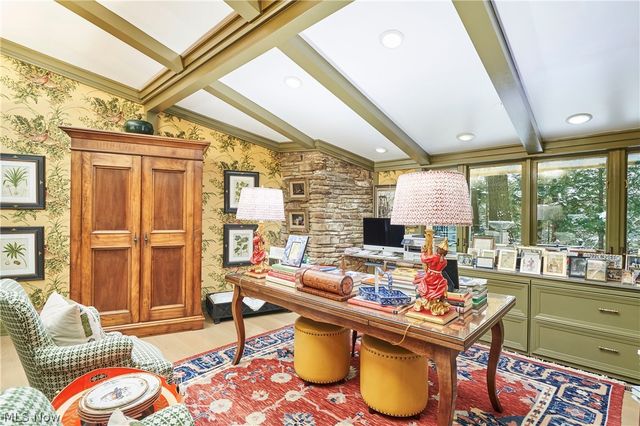 1200 Yellow Creek Lane, Akron, OH 44333