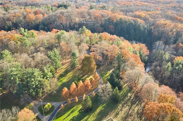 1200 Yellow Creek Lane, Akron, OH 44333