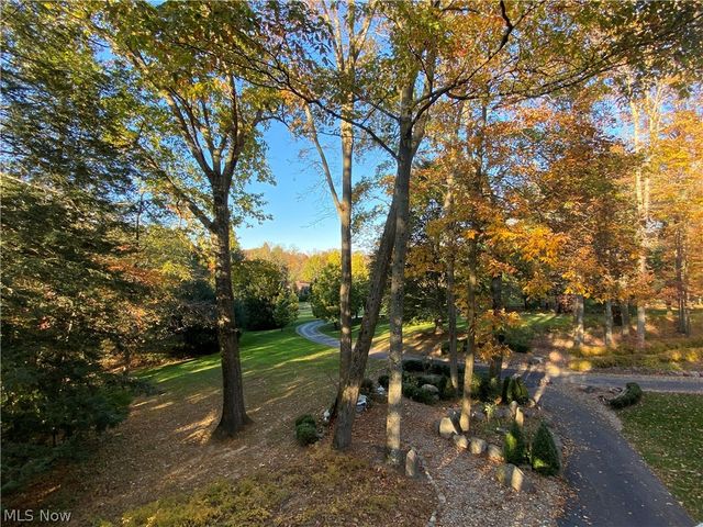 1200 Yellow Creek Lane, Akron, OH 44333