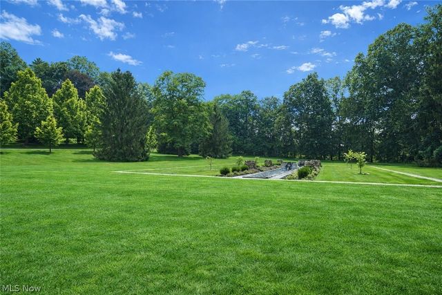 1200 Yellow Creek Lane, Akron, OH 44333