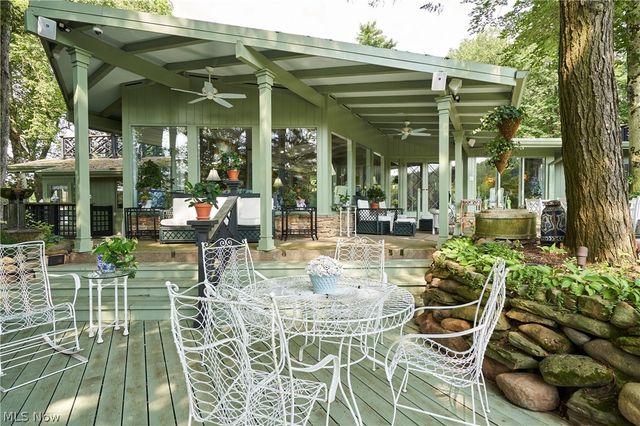 1200 Yellow Creek Lane, Akron, OH 44333