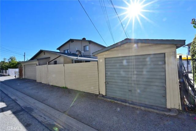 1757 E Villa Street, Pasadena, CA 91106