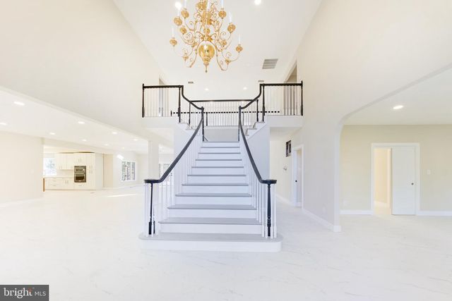 2713 SILKWOOD CT, Oakton, VA 22124