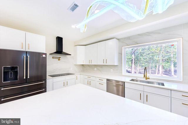 2713 SILKWOOD CT, Oakton, VA 22124