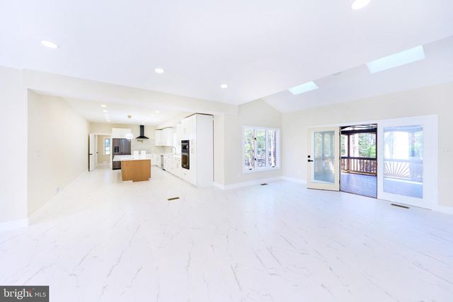 2713 SILKWOOD CT, Oakton, VA 22124