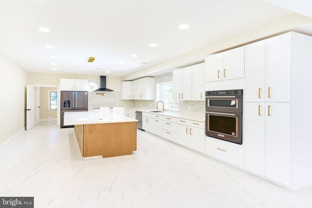 2713 SILKWOOD CT, Oakton, VA 22124