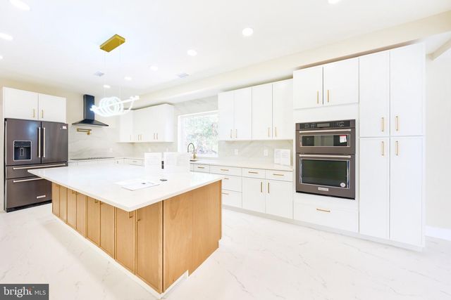 2713 SILKWOOD CT, Oakton, VA 22124
