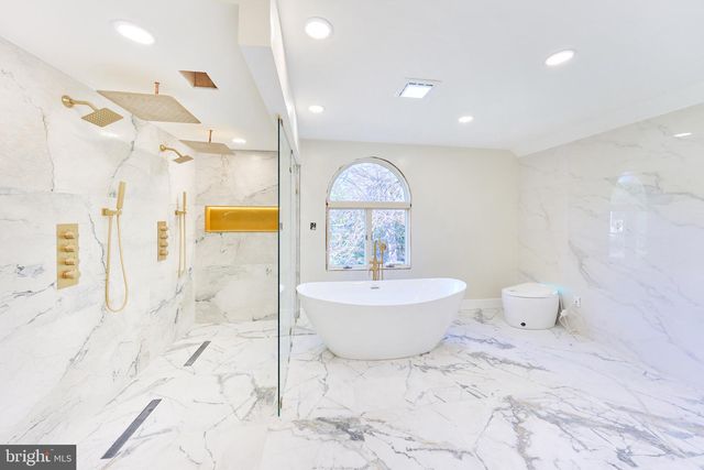 2713 SILKWOOD CT, Oakton, VA 22124