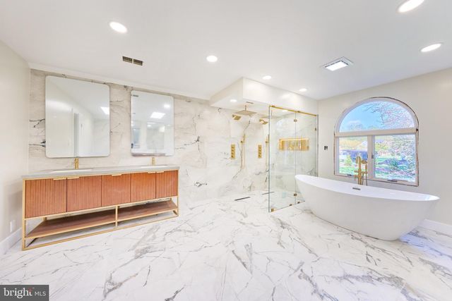 2713 SILKWOOD CT, Oakton, VA 22124