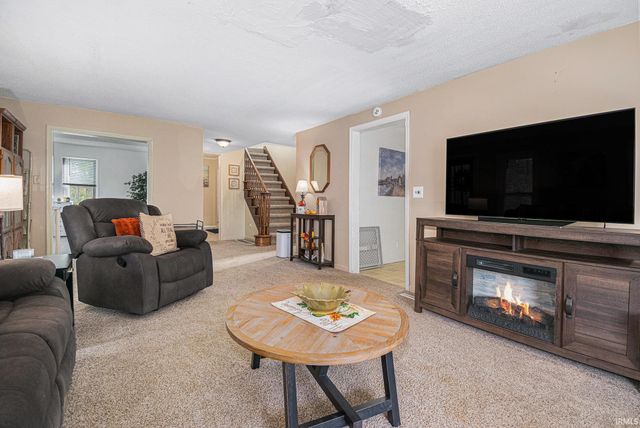 7217 11A Road, Plymouth, IN 46563