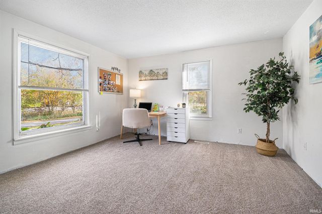 7217 11A Road, Plymouth, IN 46563