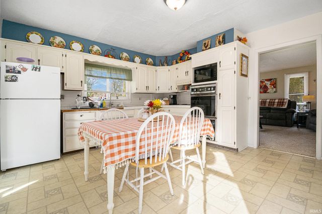 7217 11A Road, Plymouth, IN 46563