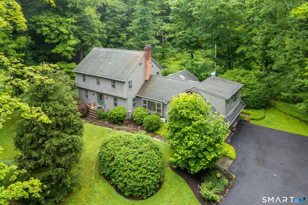 28 Winding Brook Lane, Redding, CT 06896