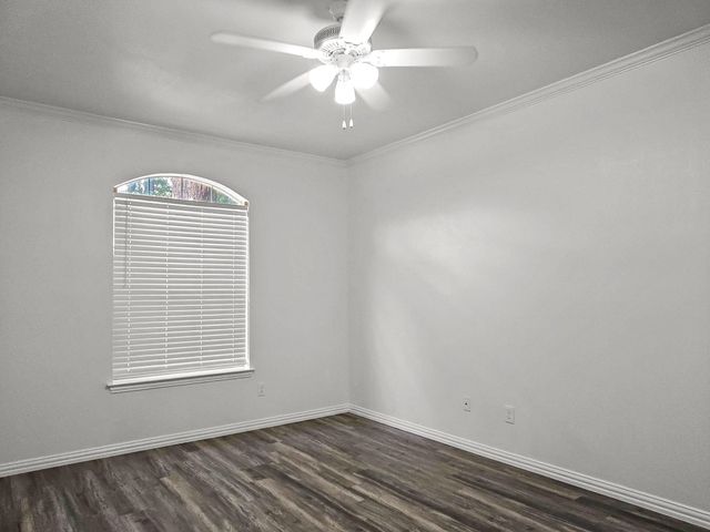 1501 Cedar Elm Drive 101, Euless, TX 76039