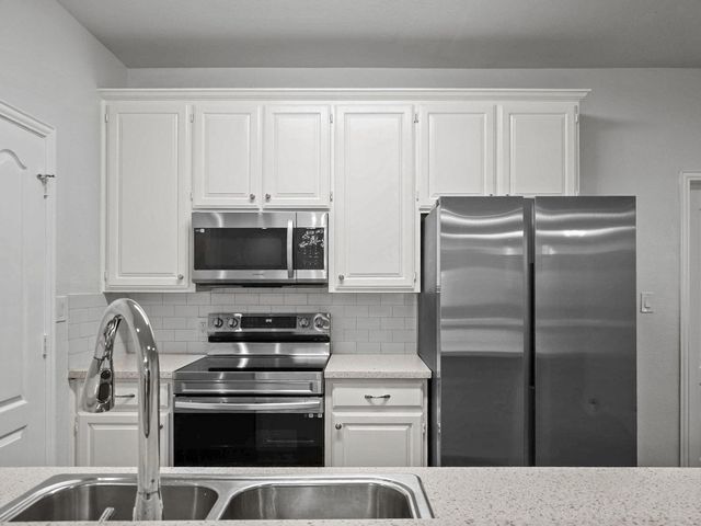 1501 Cedar Elm Drive 101, Euless, TX 76039