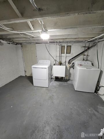 74 Coley Street, Woodbridge Proper, NJ 07095