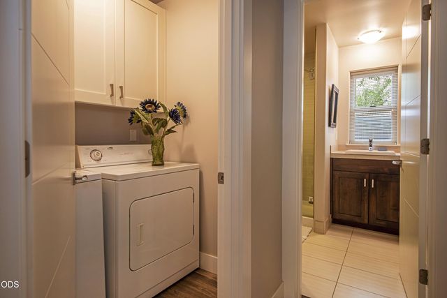 909 NW Delaware Avenue, Bend, OR 97703