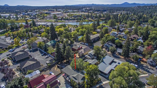 909 NW Delaware Avenue, Bend, OR 97703