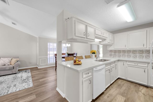 169 April Wind Court, Conroe, TX 77356