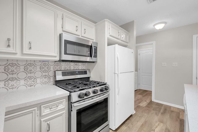 169 April Wind Court, Conroe, TX 77356