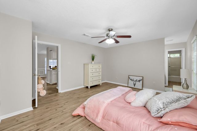 169 April Wind Court, Conroe, TX 77356