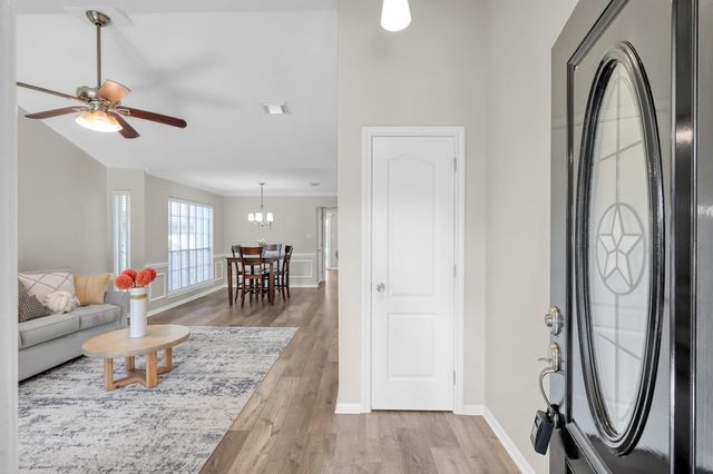 169 April Wind Court, Conroe, TX 77356
